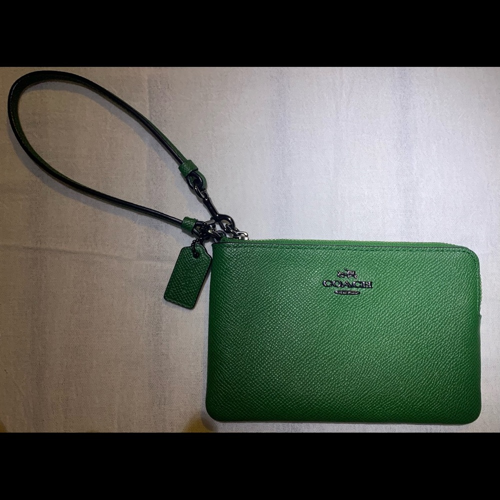 Beautiful Coach dark green wristlet